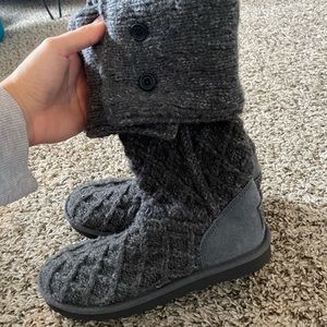 UGG boots gray size 7. Different styles to it